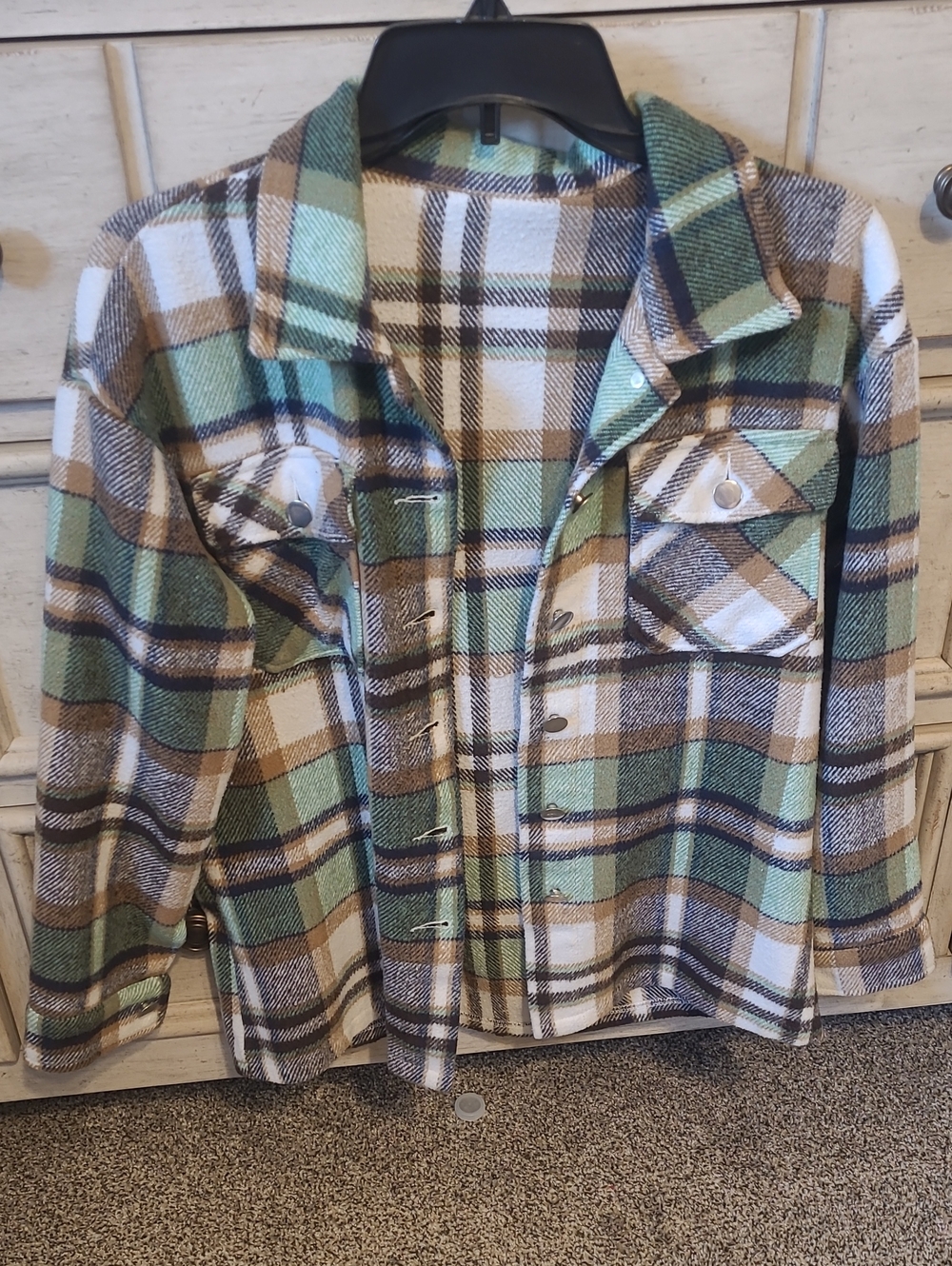 Womans Shacket  Button-Up Jacket in Green and Brown